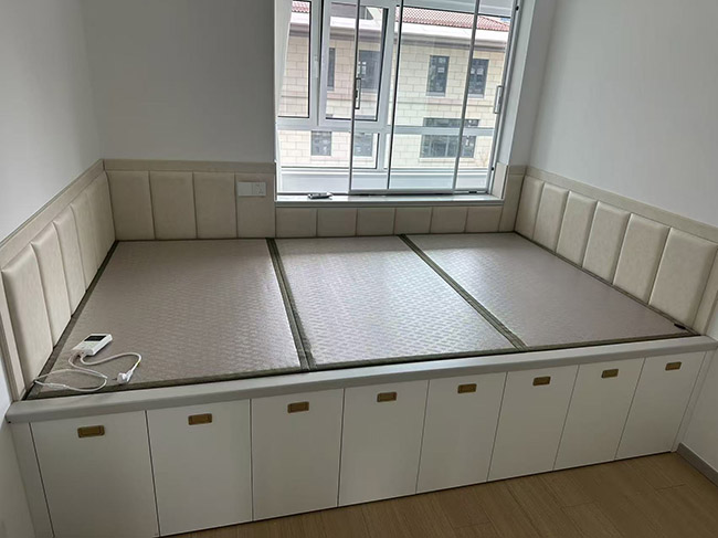 ��������